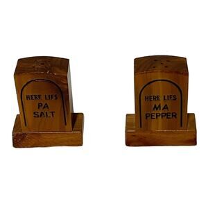 Wood Salt and Pepper Shakers Gravestone Here lies Ma Pa Halloween Vintage Maine